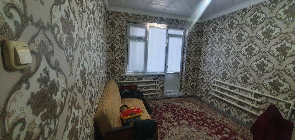 3 xonali uy sotiladi.