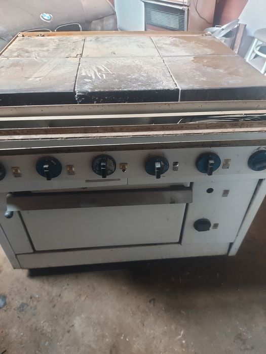 Продам электро плиты 380в