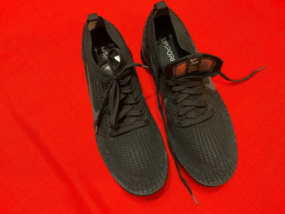 Nike air max-оригинални маратонки 46 размер