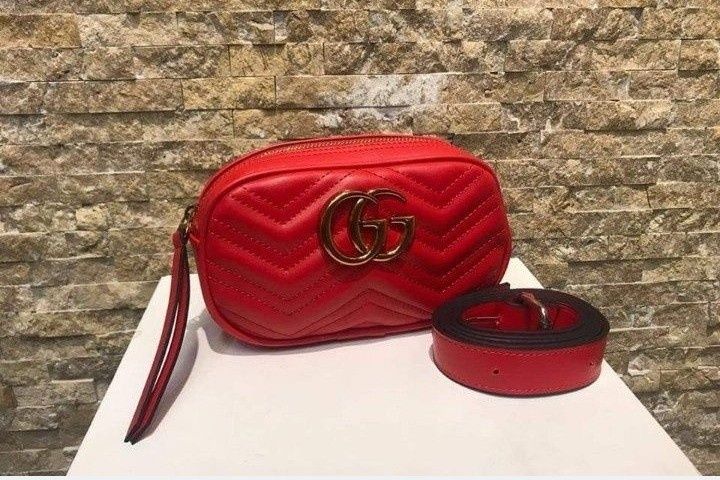 Borseta/geanta mini ,lant detașabil si curea,saculet, etichetă