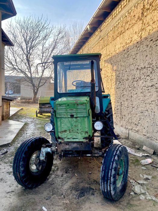 Traktor T40 sotiladi
