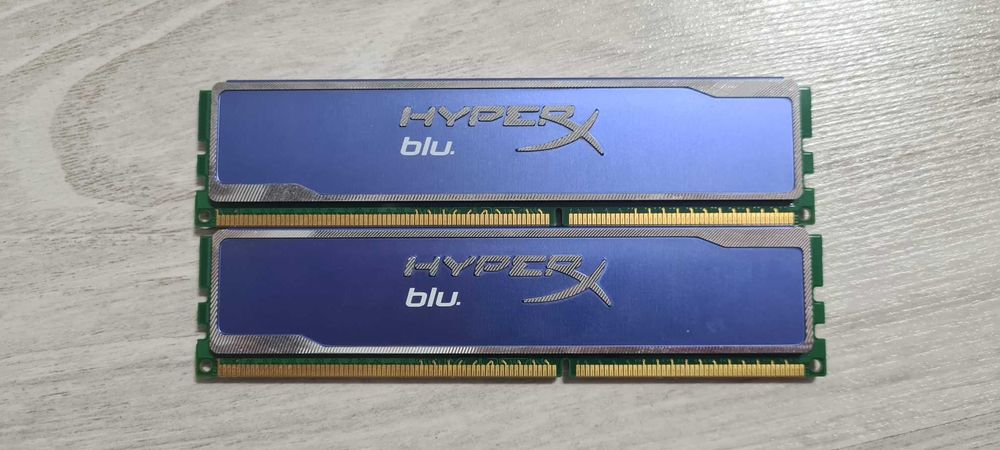 Kit RAM DDR3 2x4GB, placute cu radiator