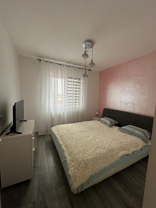 Inchiriez apartament in sectorul 3 zona Auchan Vita