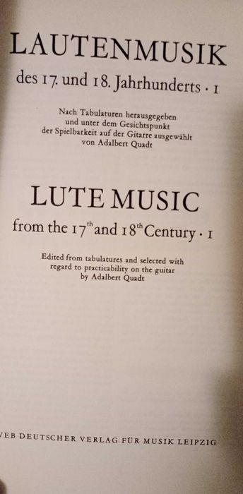 2 тетрадки с нотирани пиеси за китара с музика от 17 и 18 век