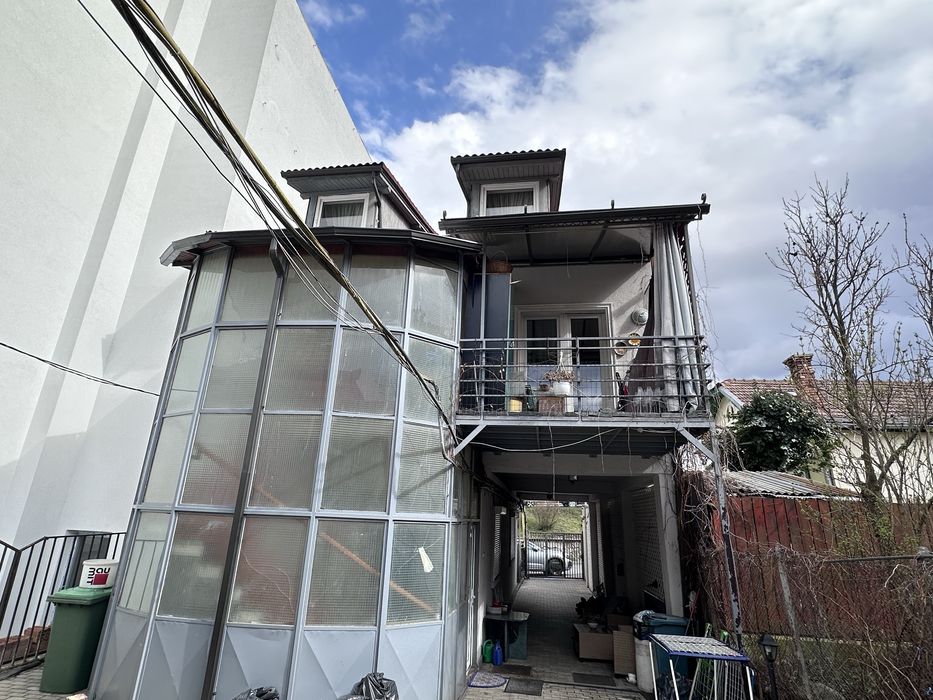 Persoana fizica inchiriez E+M  centru Calea Turzii