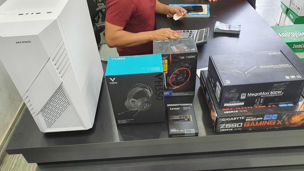 Kampyuter sotiladi Gaming ihlosmandlari uchun