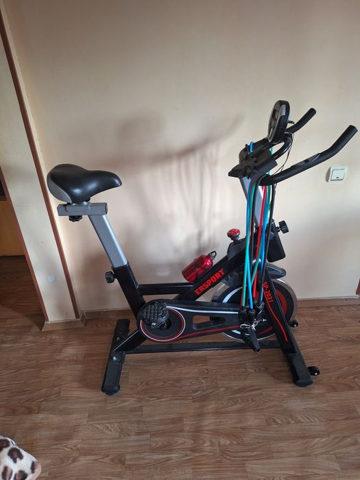 Велотренажёр. В наличии.