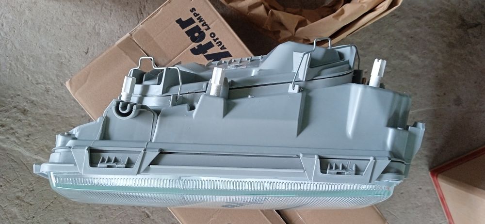 Фары передние Мерседес 124 Айфар