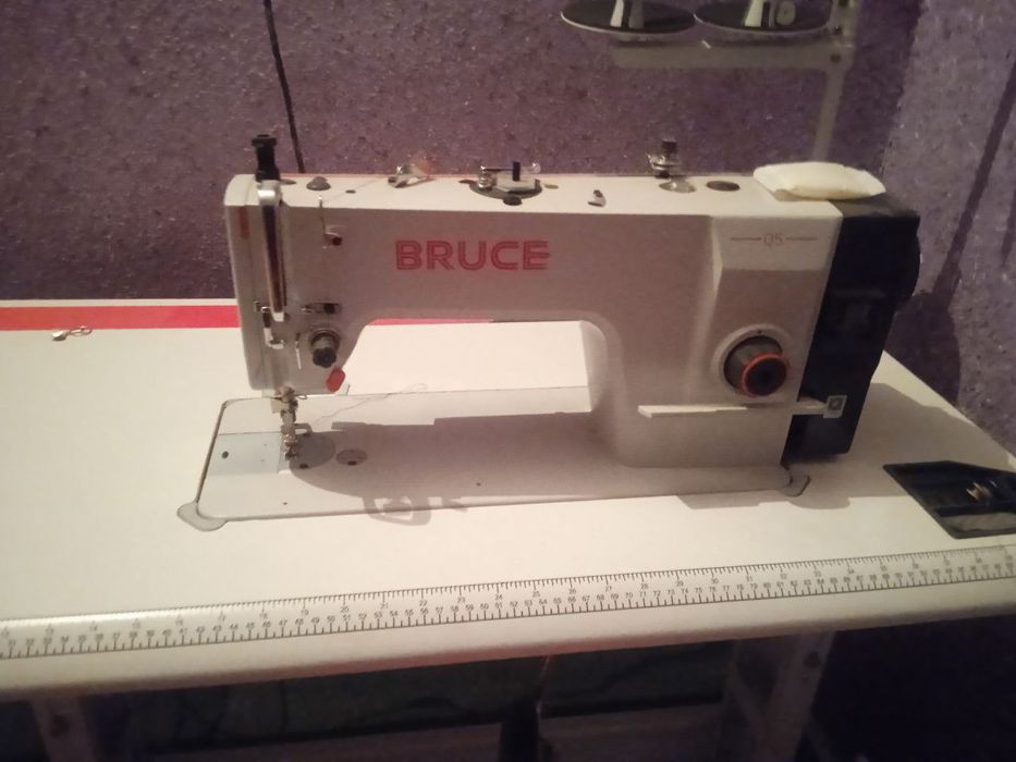 Bruce tikuv moshinasi ideal holatda