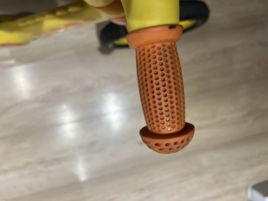 Продам беговел