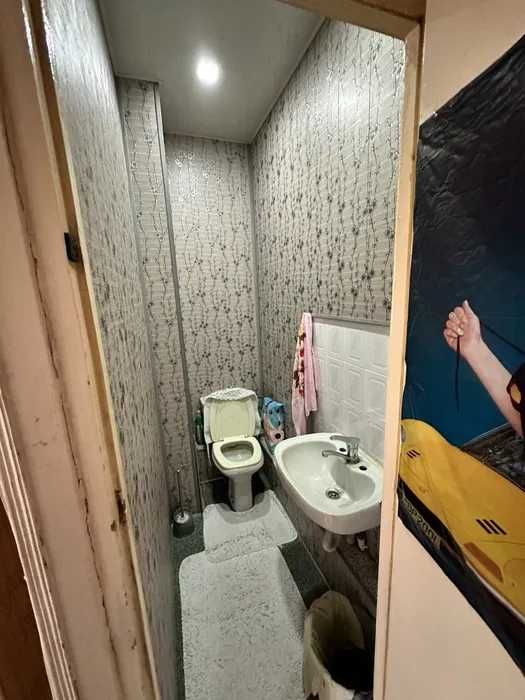 Продается 4х комнатная квартира, Район Сергели 7, №300-школа, 0837