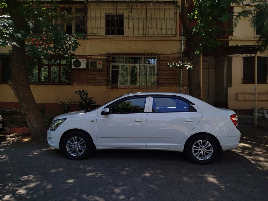 Продается автомобиль "кобальт"