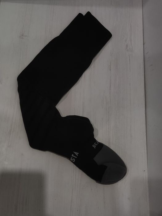 Продаю щитки, гетры и держатель