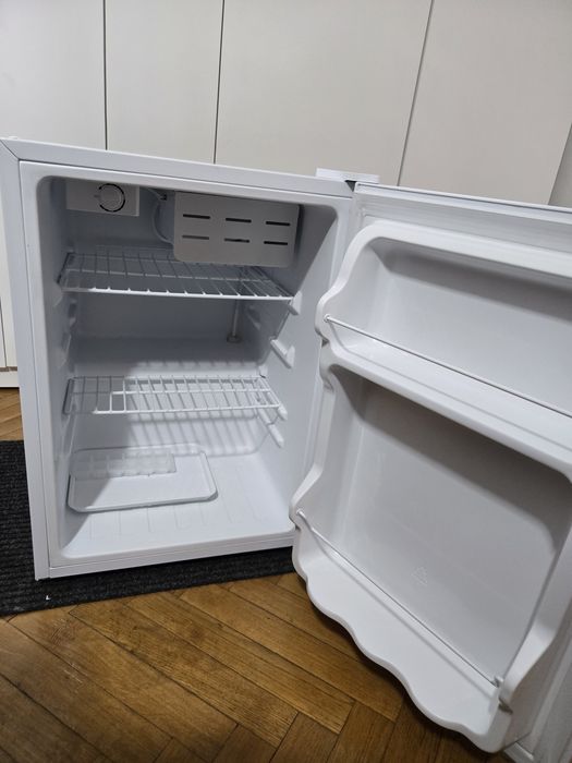 Mini frigider Vortex