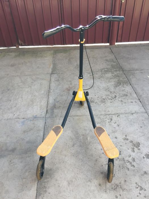 Самокат инерционный FLIKER F3