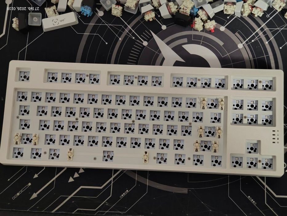 Tastatura AQIRYS Aldura TKL