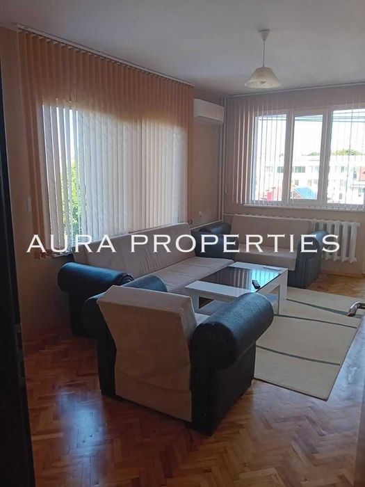 Дава се под наем Двустаен апартамент в Разград, Център - 80 кв.м за 255 € - Снимка #2