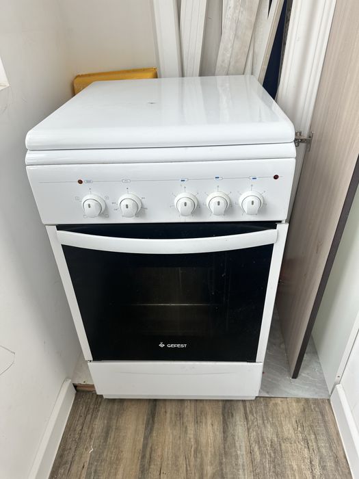 Продается электрическая плита