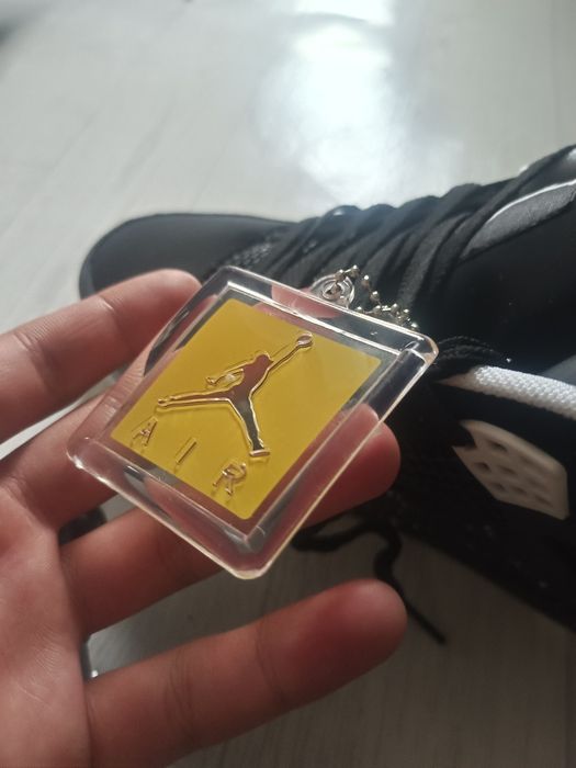 кроссовки Air jordan 4