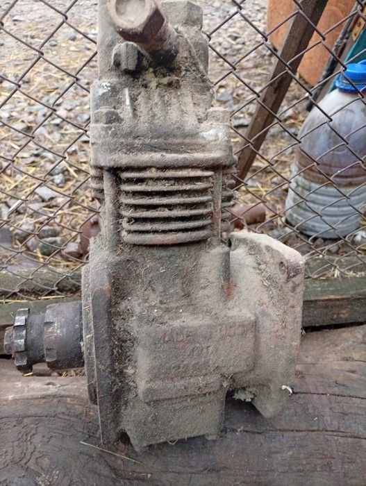 Продам компрессор Т40