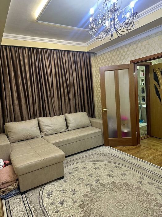 Продаётся 1 комнатная Массив Карасу-6