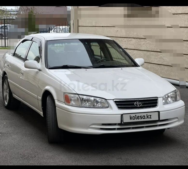 Срочно продам тайота камри 25