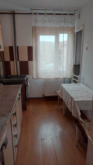 Apartament 2 camere - de inchiriat