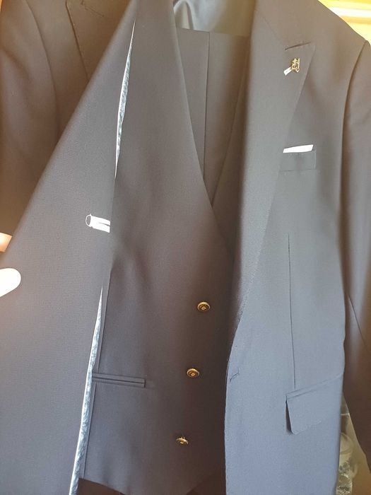 Costum de bărbați, Bleumarin: Sacou, Vesta si Pantalon