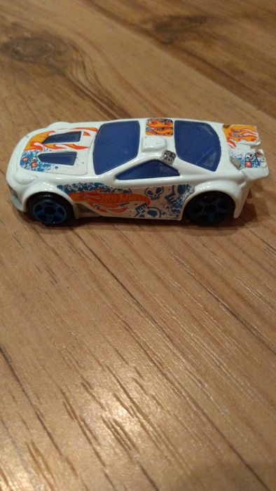 Количка на Hotwheels