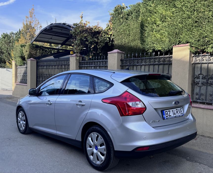 FORD Focus 2012 — imagine 4