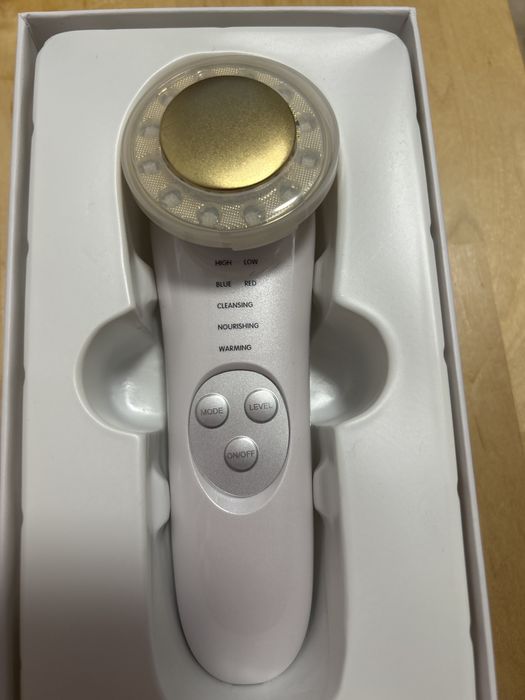 Aparat de curatare faciala