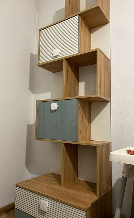 Продам детский гарнитур и диван