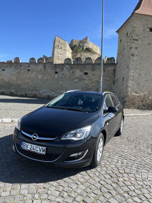 Opel astra J Impecabila