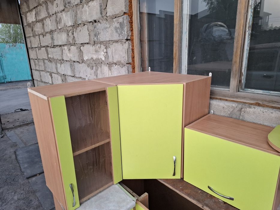 Кухонный гарнитур угловой