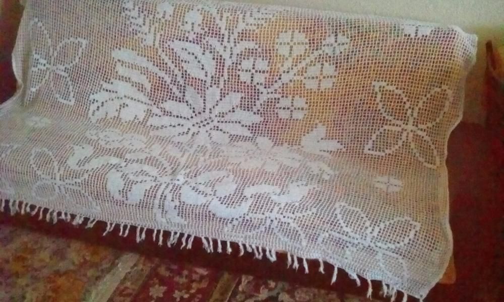 Obiecte din macrameu cu o vechime de peste 60 de ani