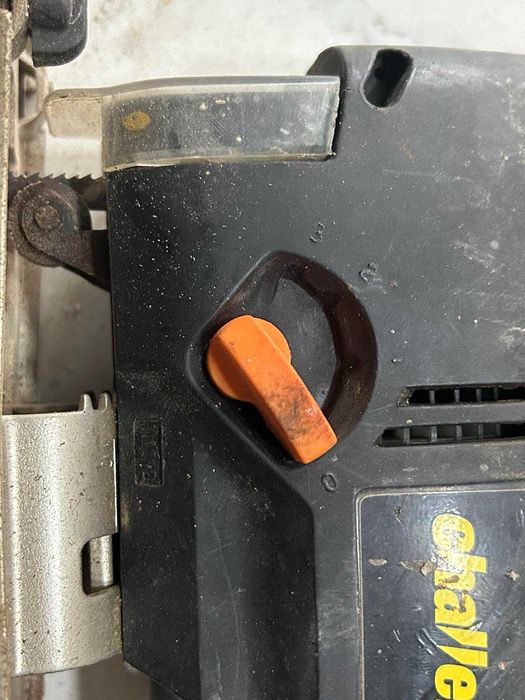 Прободен трион Challenge 710W