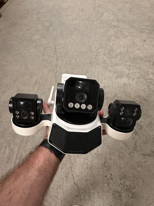Vand camera de supraveghere dubla solara cu conexiune 4g