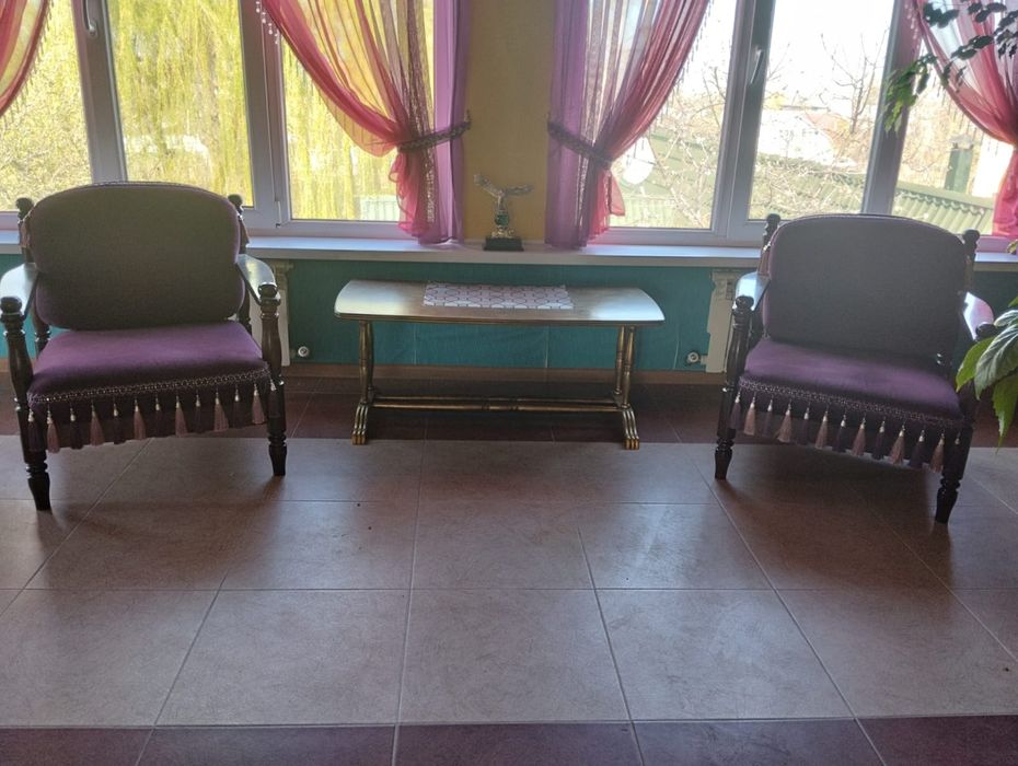 Кресло деревянные 2 шт