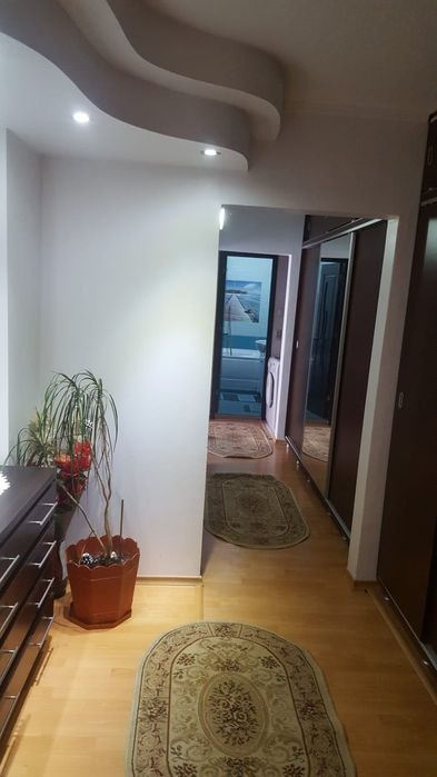 De inchiriat ap 3 camere Exercitiu - Carpati