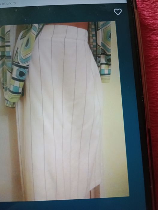 Fuste stofa și jachete, bluza, fusta- pantalon.