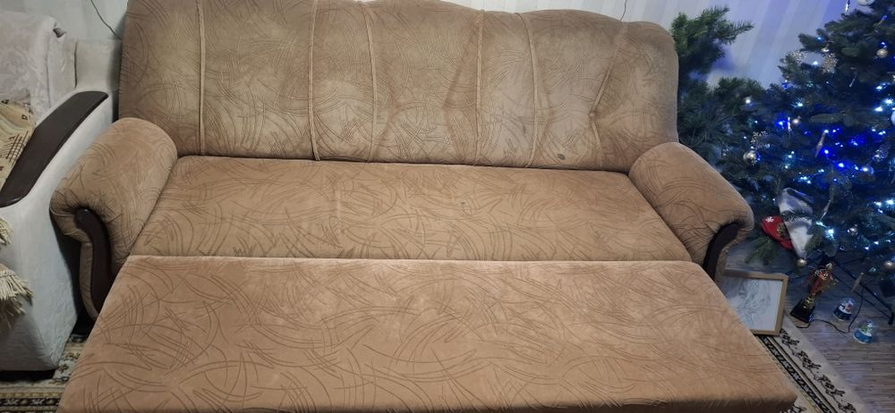 Продается Диван для гостиной