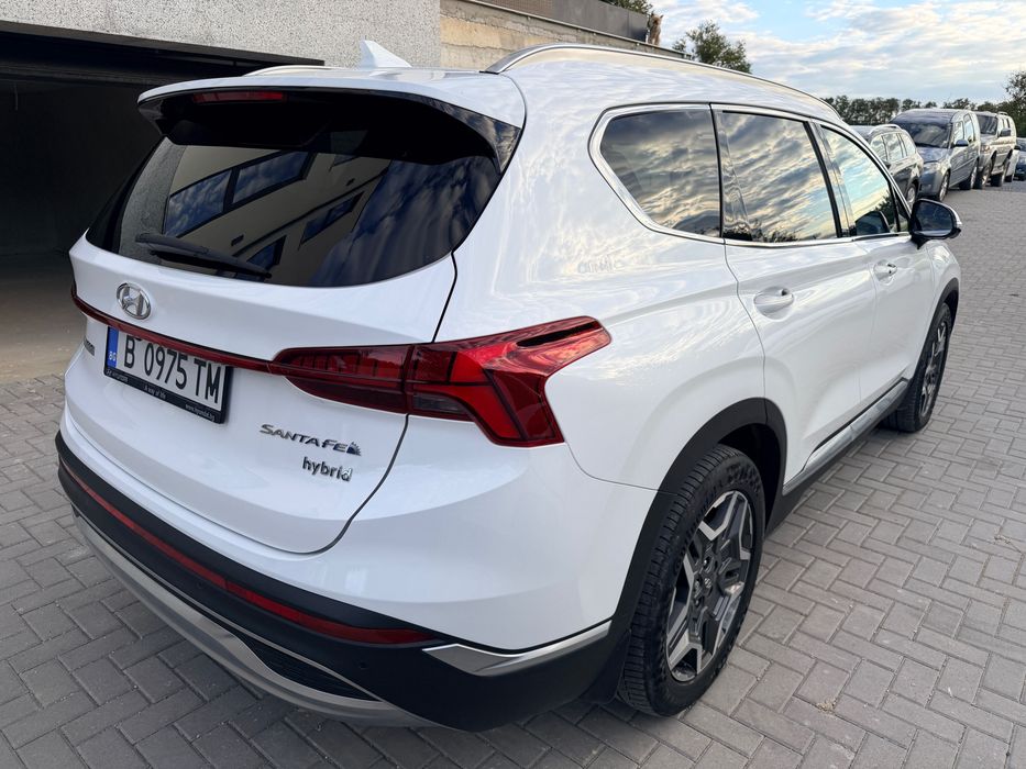 Hyundai Santa Fe 1.6 T-GDi Hybrid HTRAC 4x4 автоматик, 230 к.с. • 7 места • PANORAMA • КОЖА • FACELIFT  ПЪРВИ СОБСТВЕНИК • 88 874 км • FACELIFT