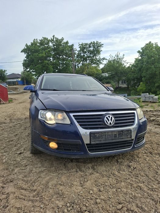 Vând motor Passat B6 BMP