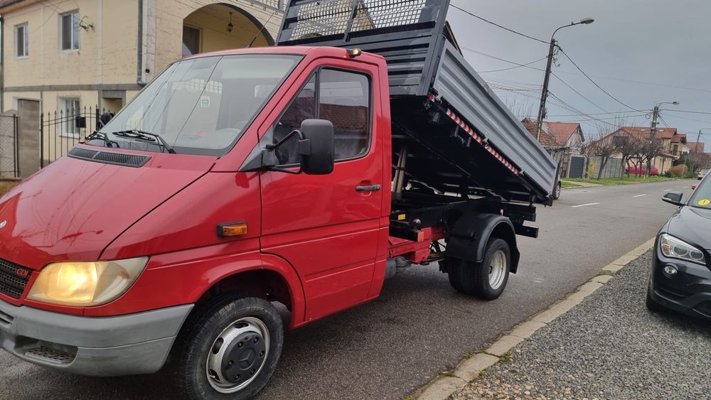 Vând Mercedes Sprinter Basculabil pe 3 parti
