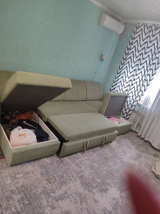 Продам диван в гостиную 110000