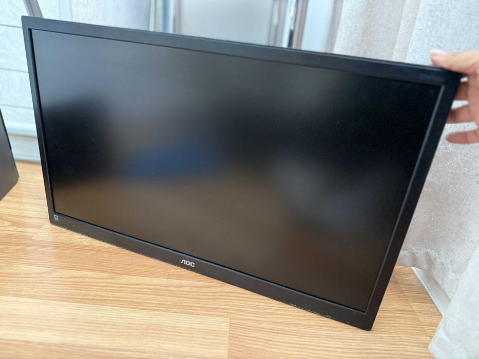 2 монитора  AOC E2470Swhe