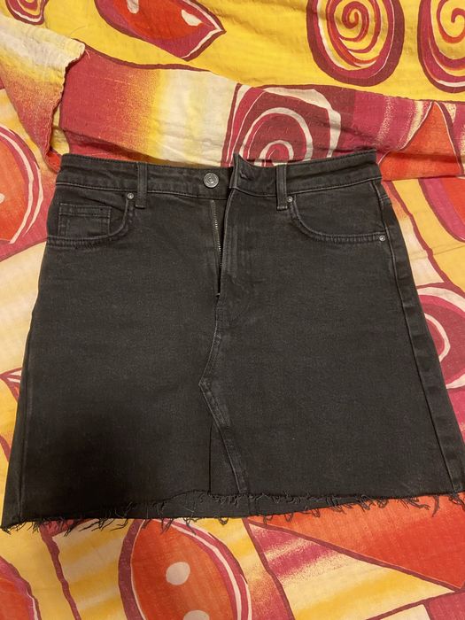 Fusta blugi neagra
