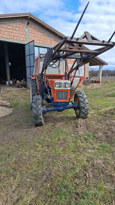 Tractor U640, cu incarcator