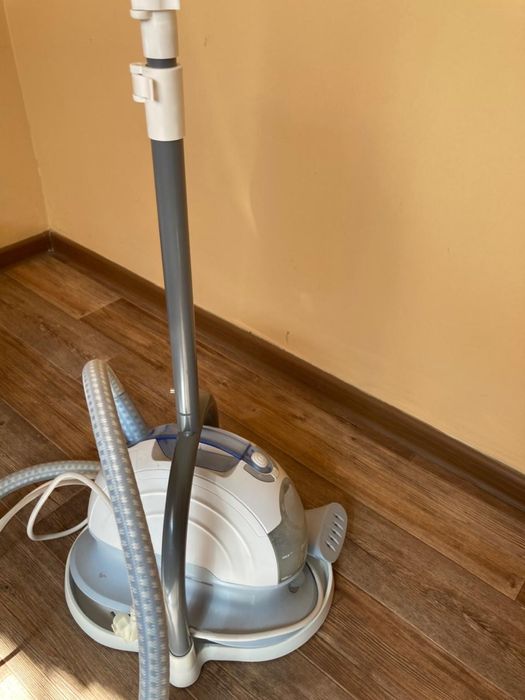 Срочно! Вертикальный отпариватель Philips