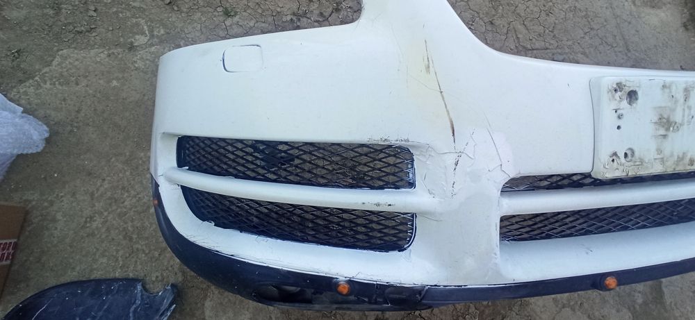 Бампер передний VW Tuareg 2004 до рест